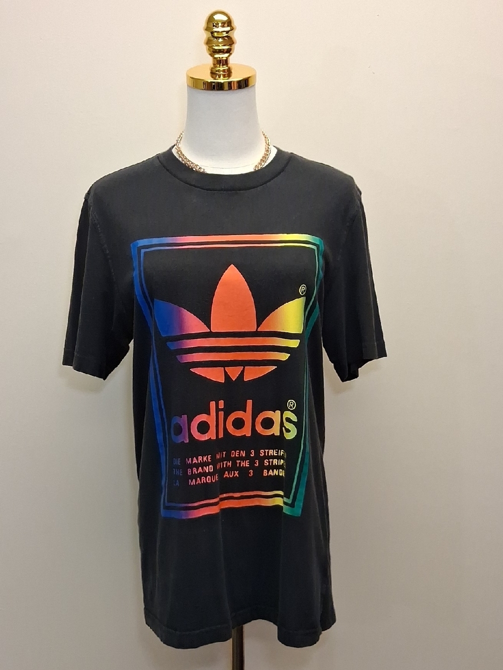 Adidas Originals Rainbow Trefoil Graphic Tee Black Short Sleeve Small